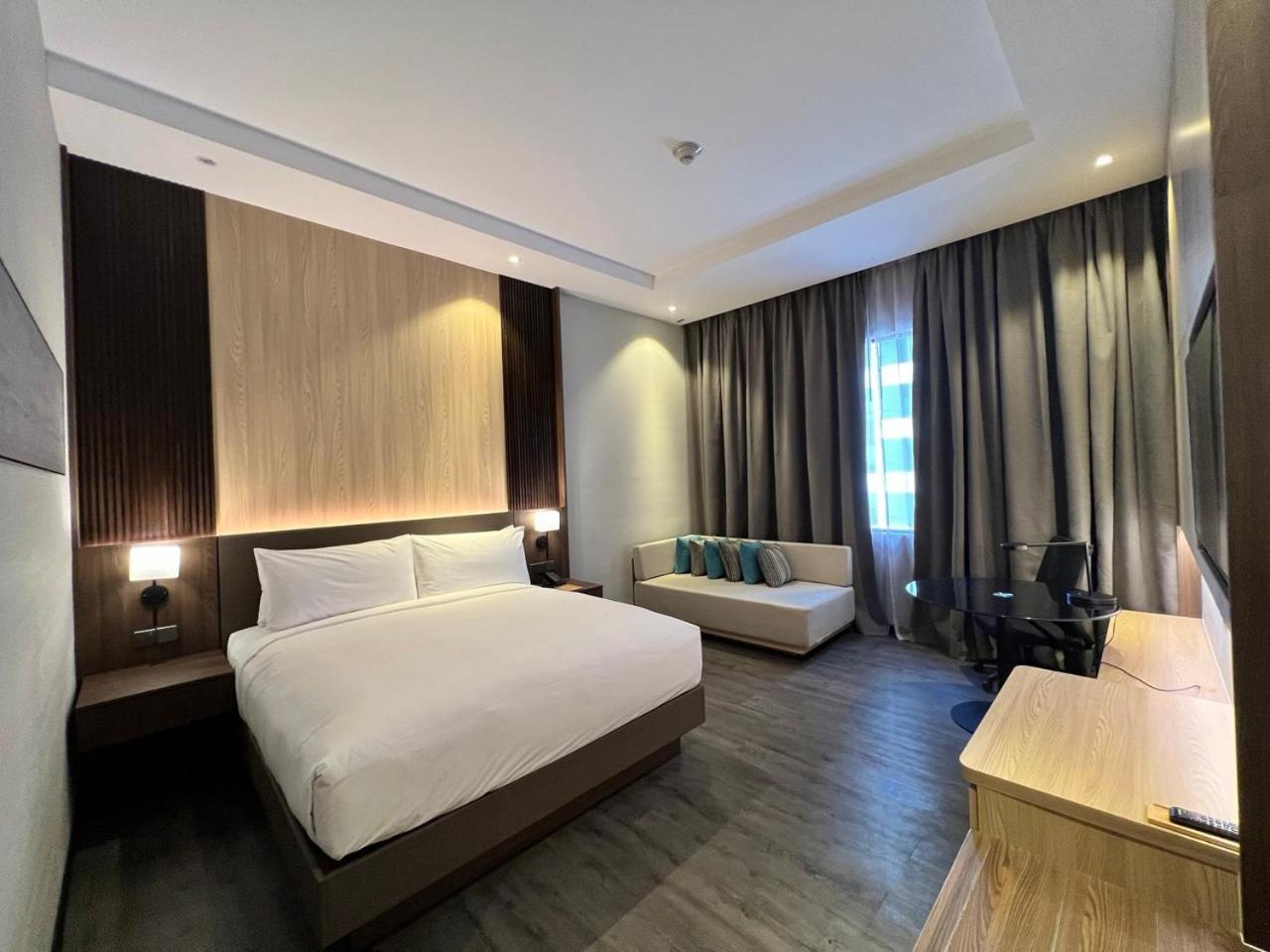 King Room City View,1612430475:JPEG